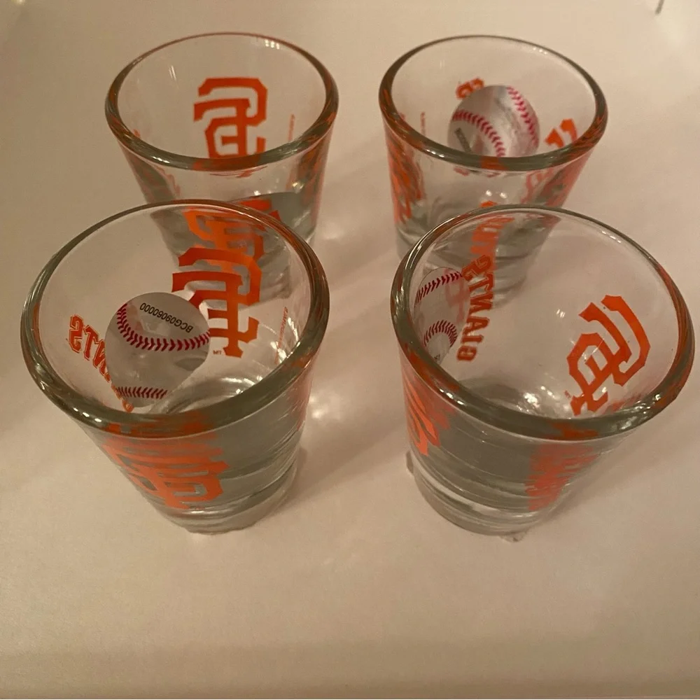 MLB SF Giants - Set of 4 Shot Glasses Man Cave Game Day Gear Sports Fan NWT